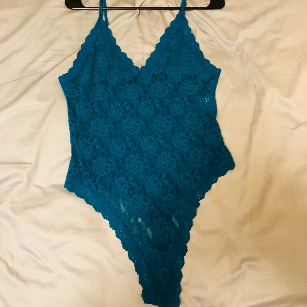 Hanky Panky Signature Lace Thong Back Bodysuit, L